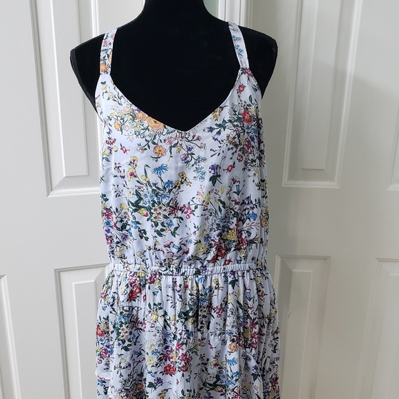 NWOT Women’s dress Lavender Floral Asymmetrical - Picture 2 of 7